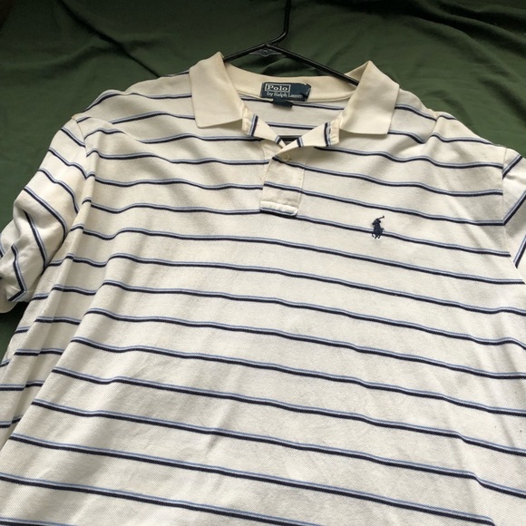 Dirty polo - Picture 1 of 2